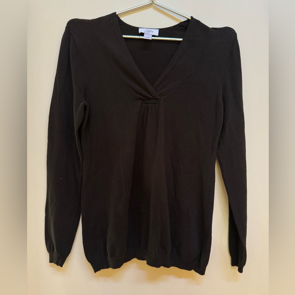 LOFT V-Neck Sweater Gathered Front- Medium- Black